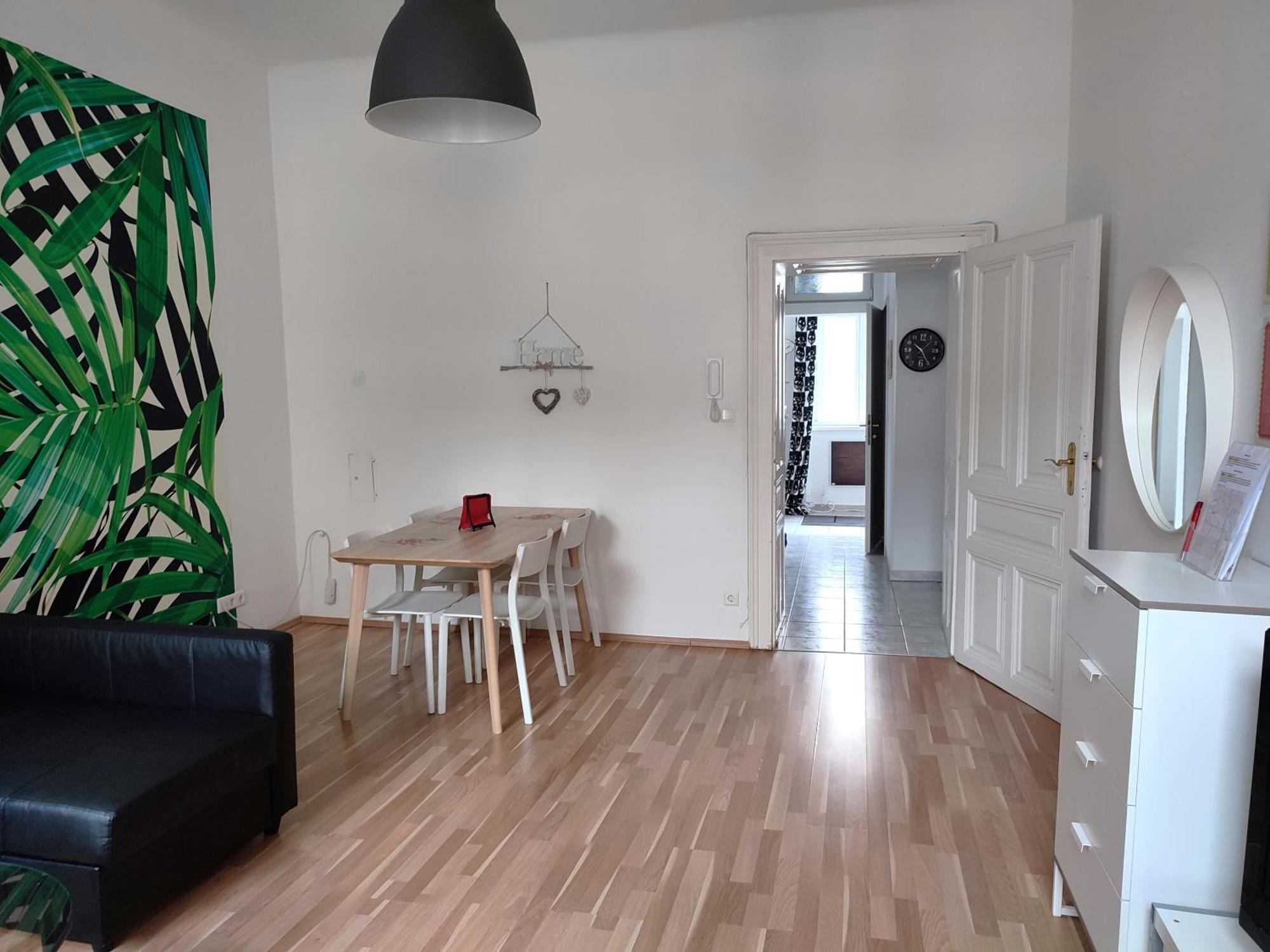 Studio & Apartments Near Reumannplatz Bécs Kültér fotó